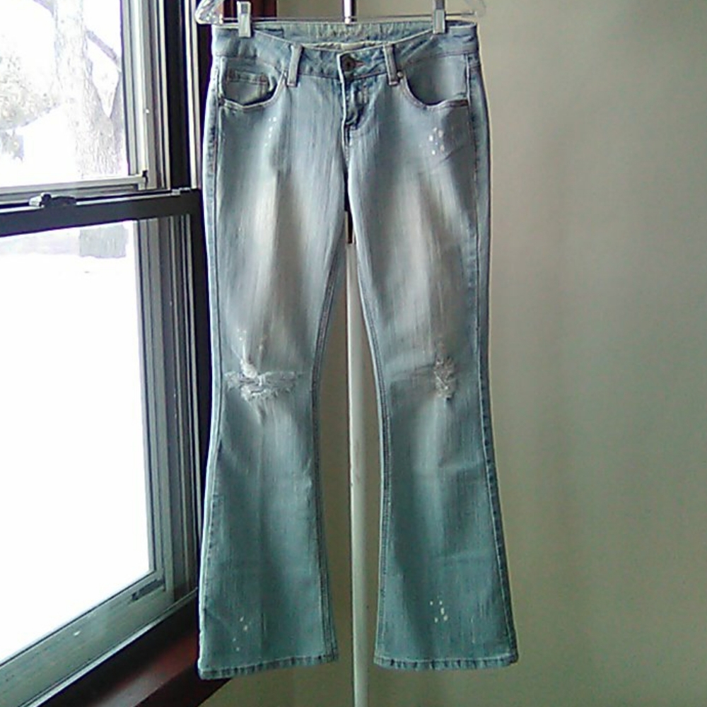 REFUGE Jeans